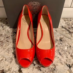Vince Camuto Peep Toe Heels Size 7